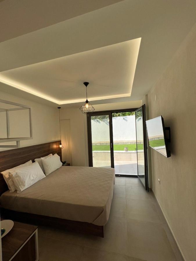 My Place Luxury Apartments Неос Мармарас Екстериор снимка