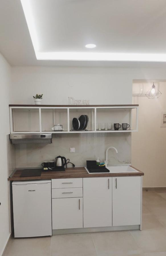 My Place Luxury Apartments Неос Мармарас Стая снимка