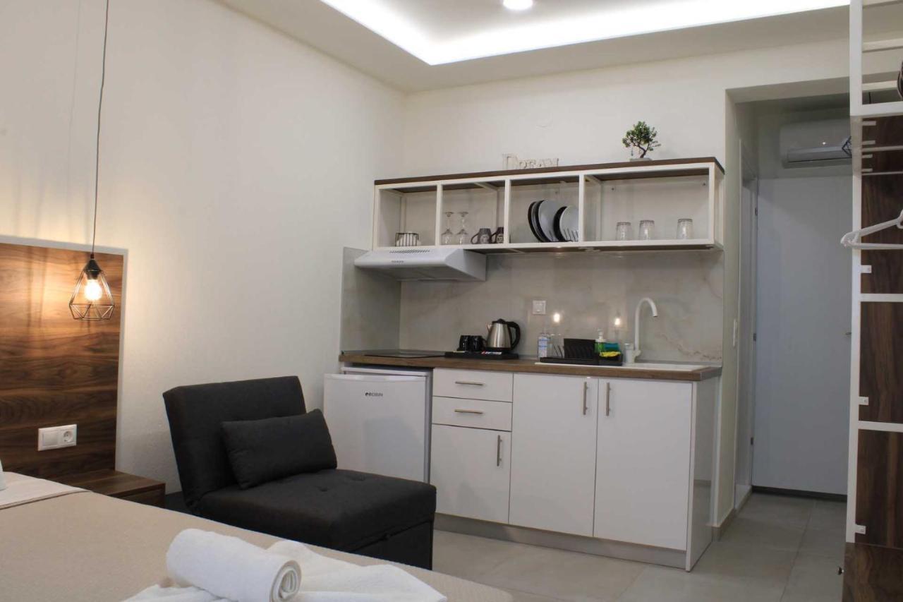 My Place Luxury Apartments Неос Мармарас Екстериор снимка